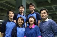 お菓子の仕分けやピッキング。未経験でもラクラク軽作業!