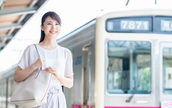 通勤ラッシュ問題なし!ゆっくり午後からガッツリ稼げるフルタイムのお仕事!早上がりも相談OK!