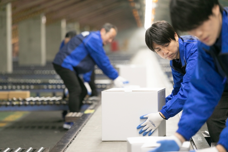 入社お祝い時給1200円！午後からしっかり稼ぐ！短時間も相談OK！お荷物仕分け・日払い制度あり！