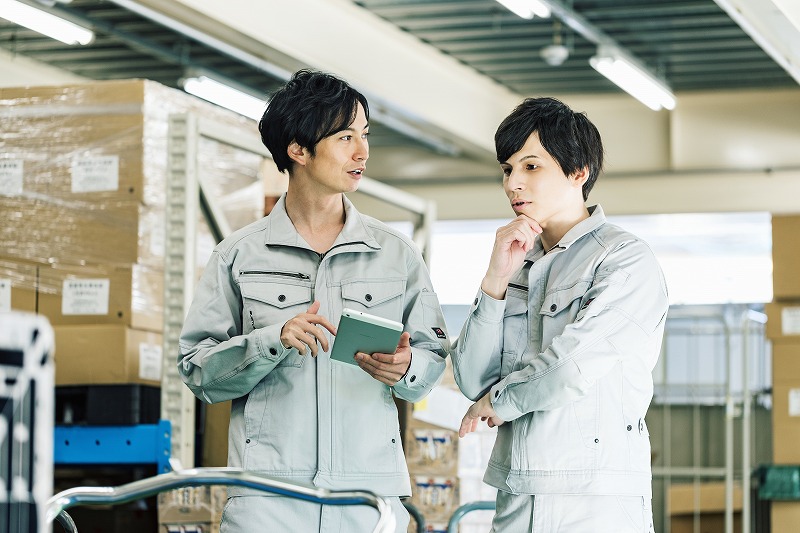 【深夜】0時～9時/週3日～OK/効率よく稼ぐ/トラックからの荷受け・荷捌き業務/時給1500円