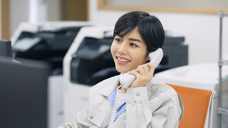 【日勤】8時～16時/週3日～OK/時給1550円/事務デビューOK/未経験歓迎/問い合わせ対応・入力業務
