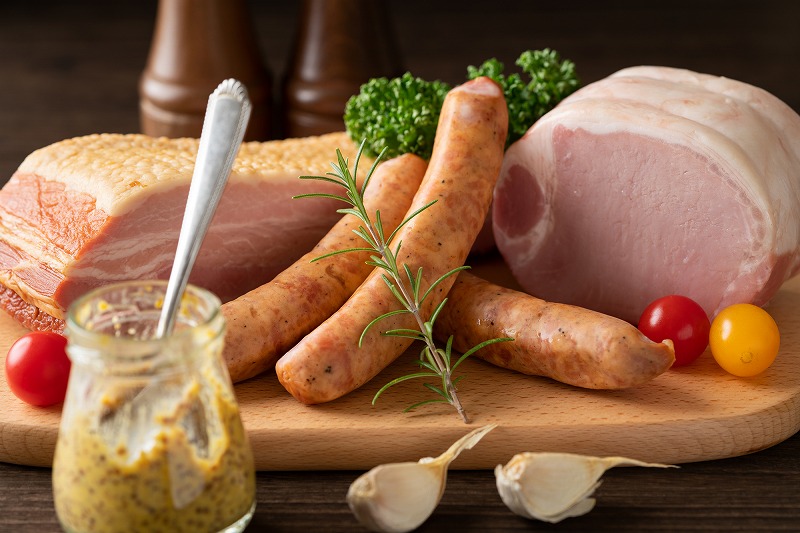 【日勤】18時～22時など/時間相談可/週1日～OK/未経験者歓迎/食品の出荷・仕分けスタッフ