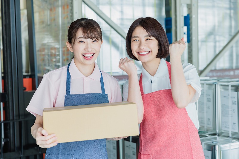 【午後から】14時～20時/週5日/駅チカ徒歩5分/女性多数活躍中/タバコの仕分け・ピッキング