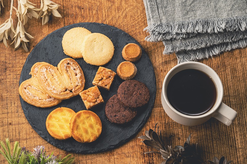 【日勤】8時～16時/週3日～OK/時給1450円/福浦駅7分/土日祝休み/焼き菓子の検品など☆☆