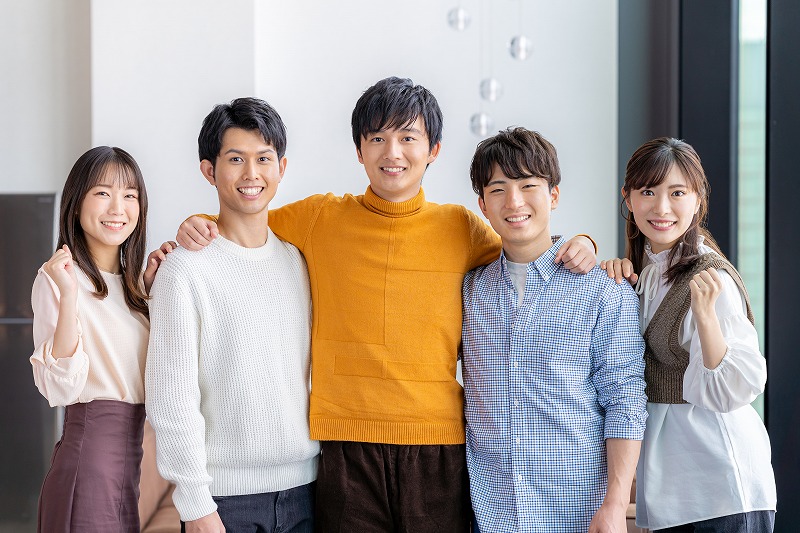 【日勤】13時～16時/週1日～/冷蔵倉庫内での食品の出荷・仕分け・ピッキング/日払い可(規定あり)