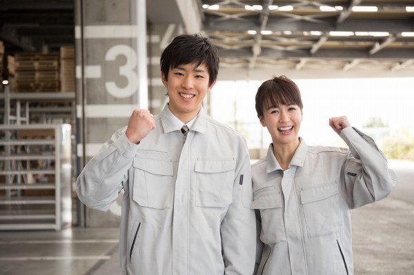 【夕方から】16時～23時/週3日～OK/時給1450円/簡単作業/未経験OK/食料品の入出荷・仕分け