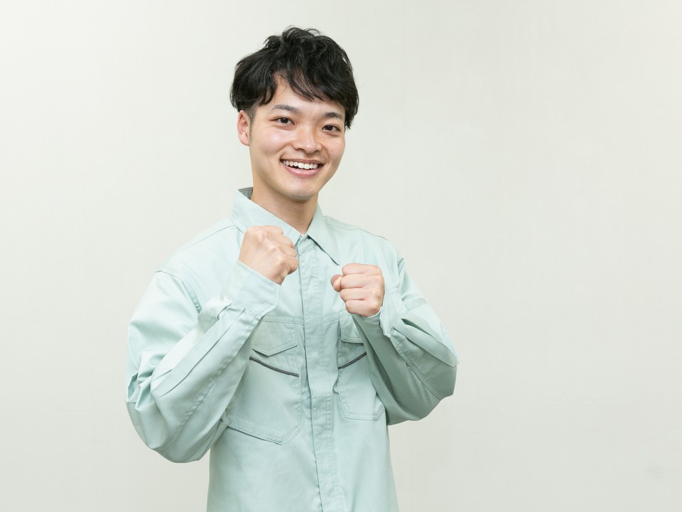 【日勤】12時～21時/週3日～OK/時給1500円/駅チカ徒歩10分/雑貨などの仕分け