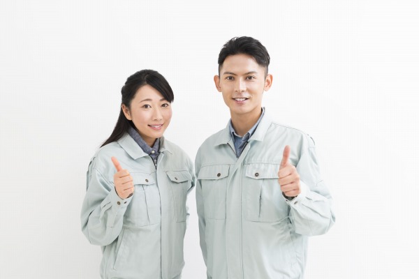 【日勤】短期/9時～18時/週4日～OK/名刺やポストカード・雑誌などの加工作業/未経験歓迎！