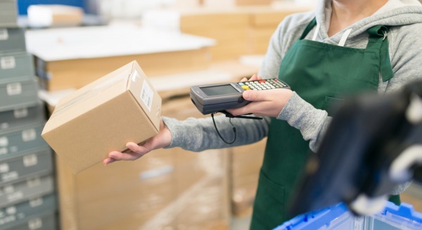 【夕方から】オープニング募集！/短期/17時～22時/時給1500円★/週2日～OK/冷凍食品の仕分け等